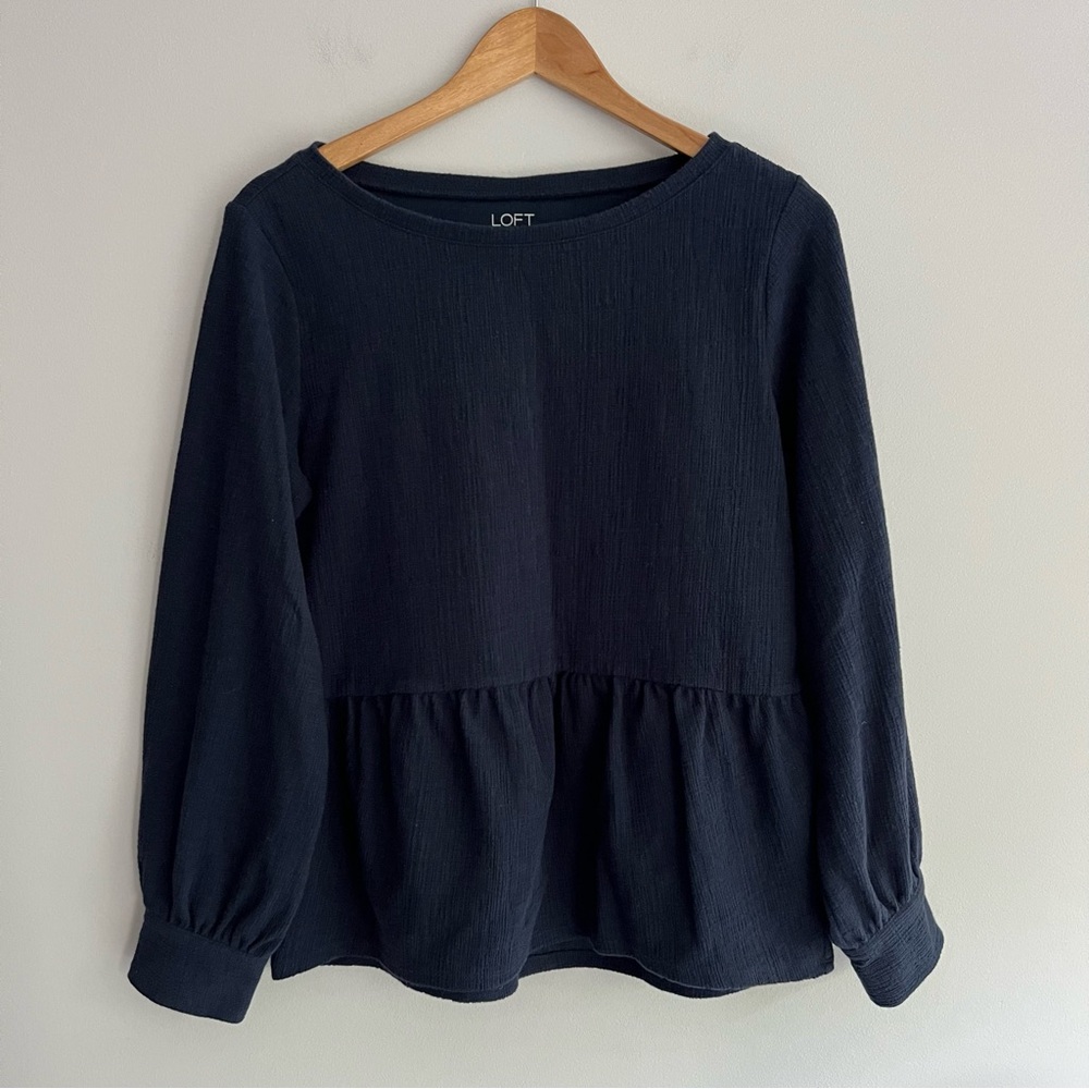 LOFT Outlet Women's Navy Blouse Medium